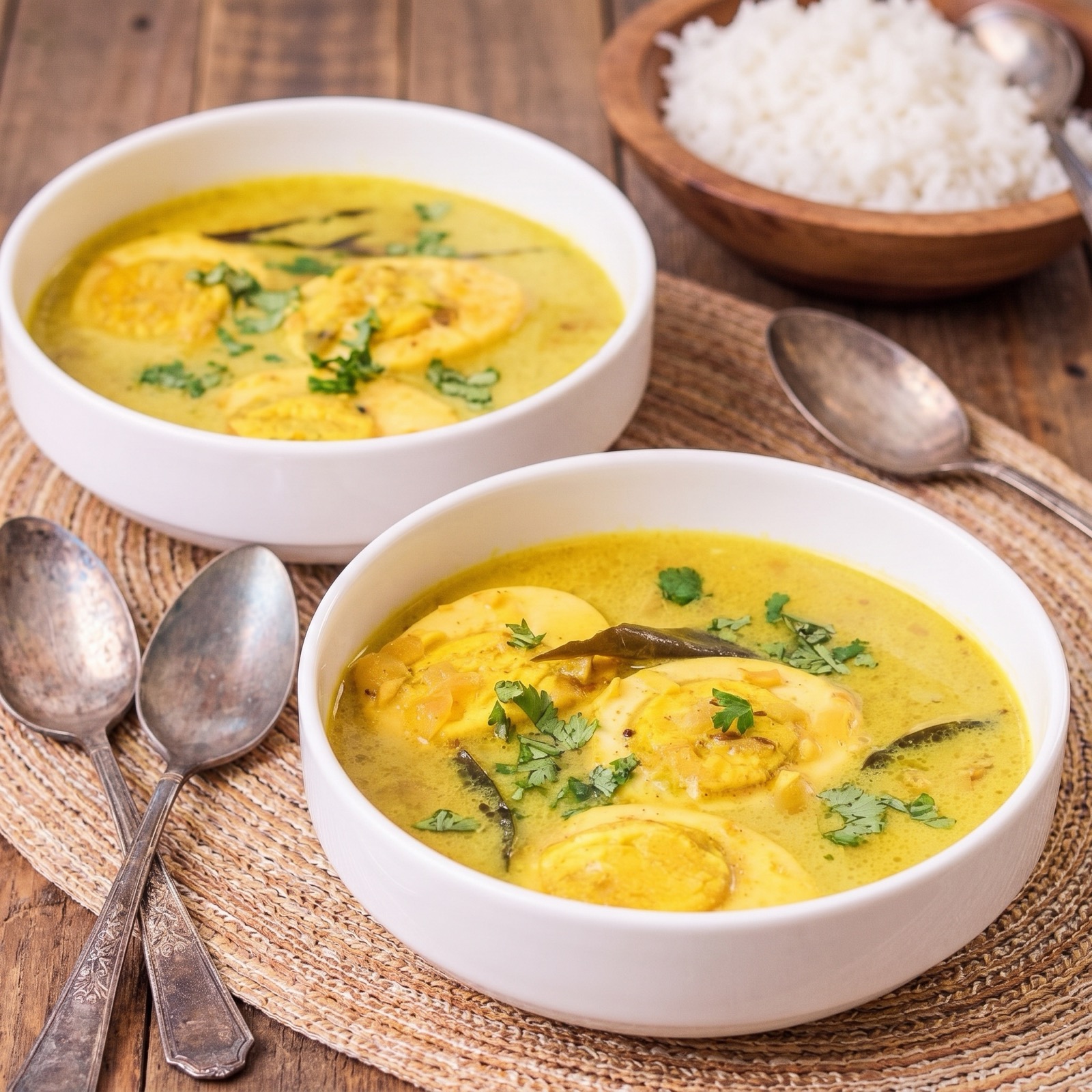 Sri Lankan Egg Curry (Biththara Curry)