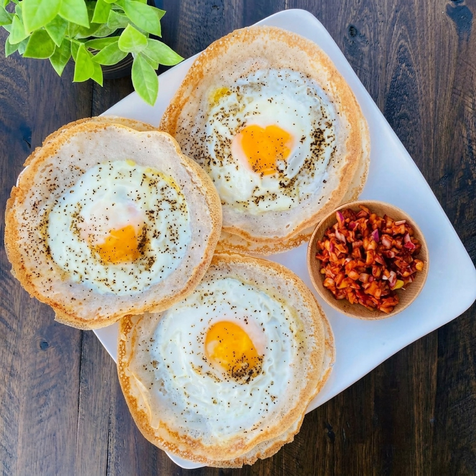 Sri Lankan Egg Hoppers (Bittara Appa)